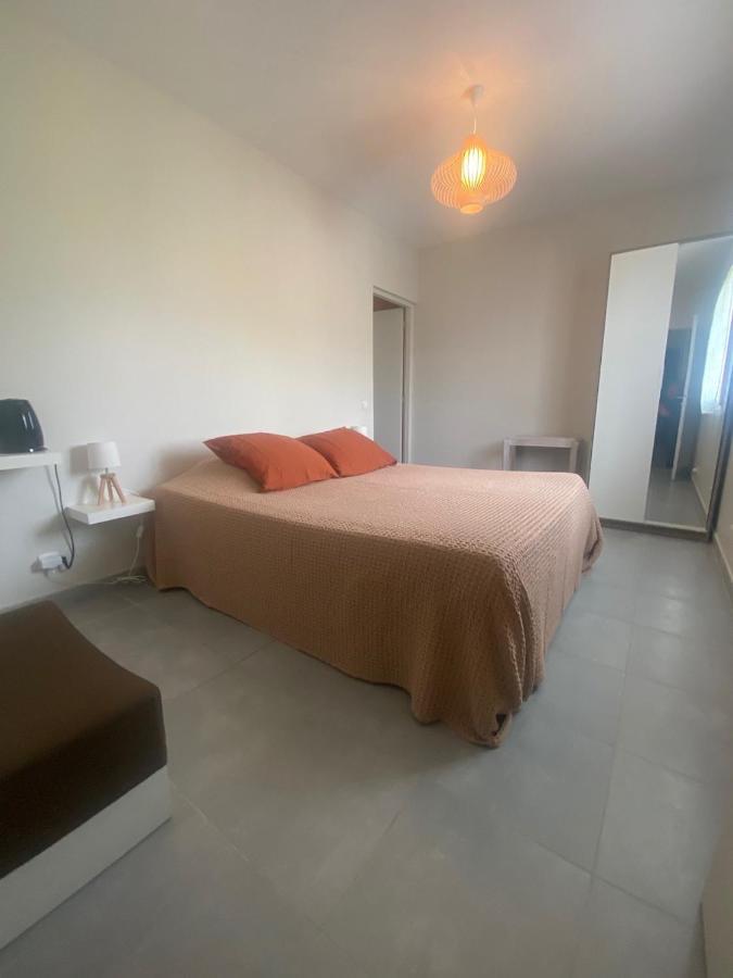 Les Centaurines Bed and Breakfast Saint-Siffret Εξωτερικό φωτογραφία
