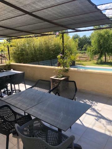 Les Centaurines Bed and Breakfast Saint-Siffret Εξωτερικό φωτογραφία